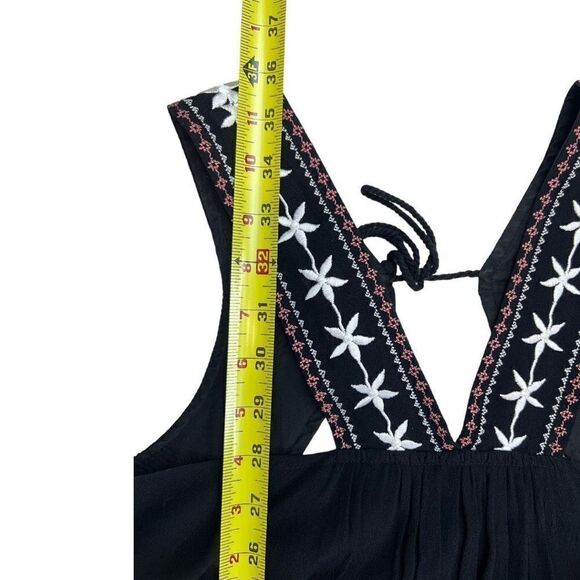 Cupcakes and Cashmere Dress ‘Zeus’ Women's Small Black Swing Style Flowy Shift - Picture 8 of 13